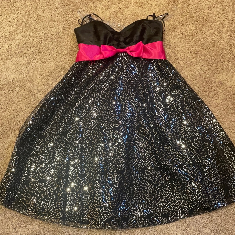 Strapless homecoming dress